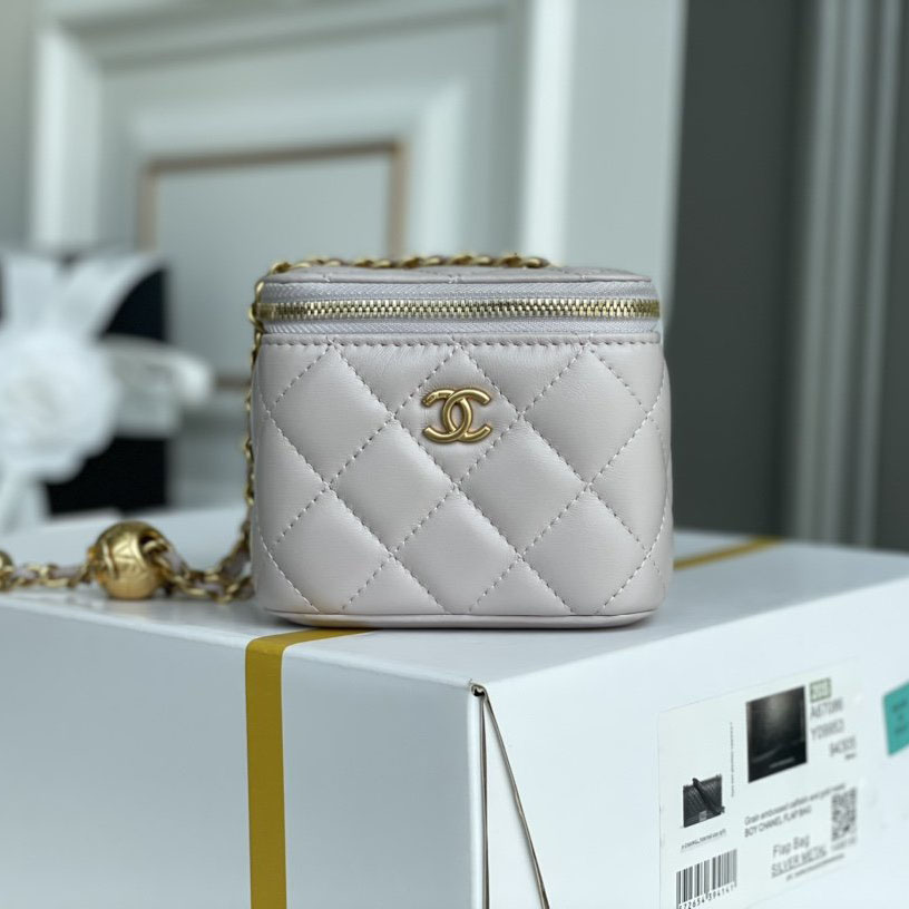 Chanel Cosmetic Bags - Click Image to Close